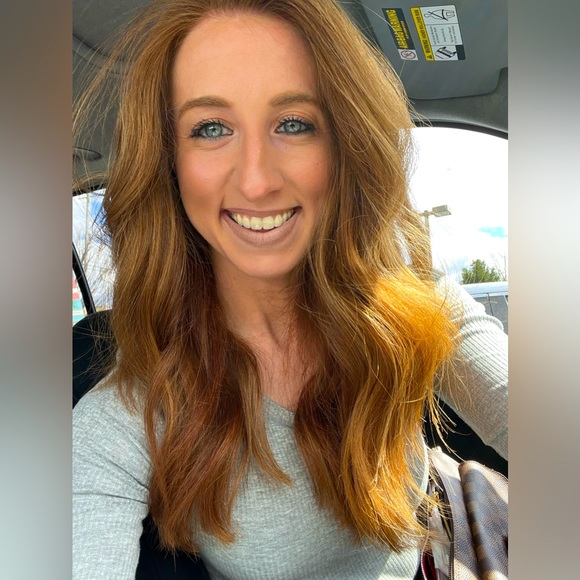 Meet your Posher, Heather - Picture 1 of 1